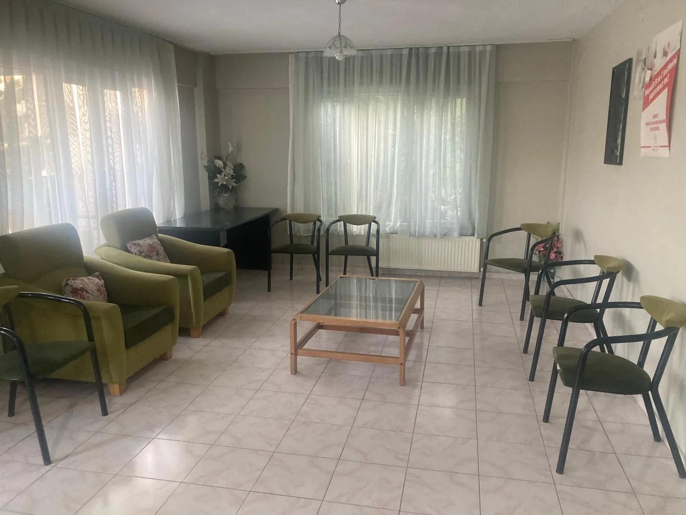 Bergama menopoz takibi klinik bekleme alanı